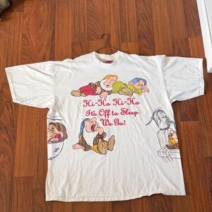 Vintage 1997 Disney Snow White Sleep Shirt